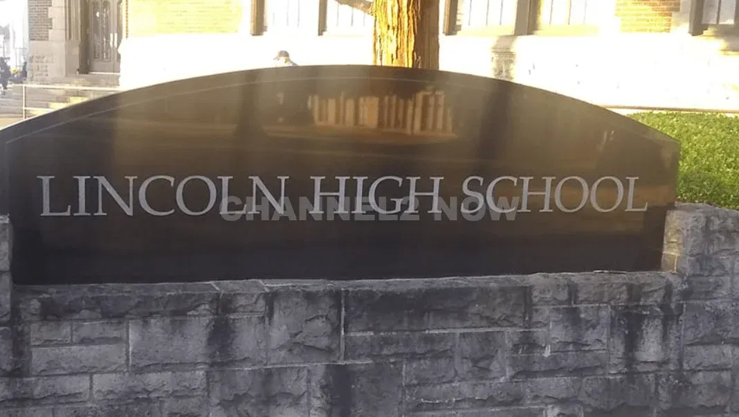 Suspected Student Gunman Prompts Chaos Outside Lincoln High School in Tacoma: Police Sergeant Injured, Shooting Reported Near Buddy’s